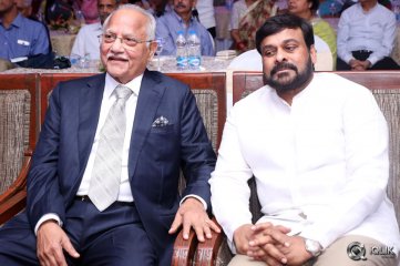 Celebs at Dr Vijay Dikshits Felicitation